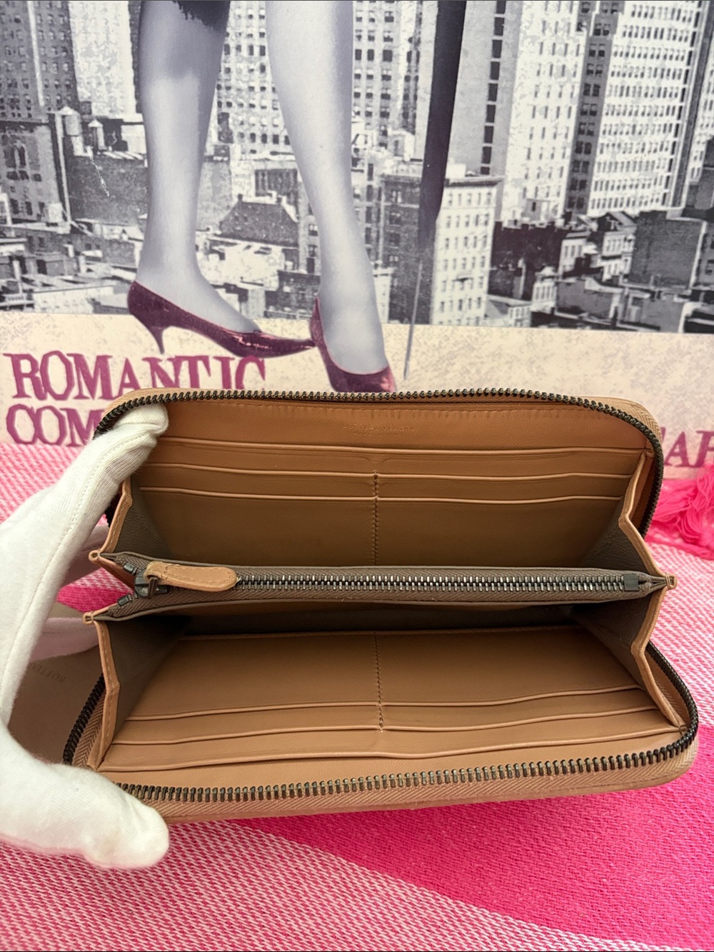 Bottega Veneta Tan Woven Leather Zip-Around Wallet - Picture 14 of 16